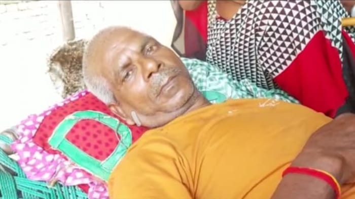 Whose funeral was done, he returned after 28 years