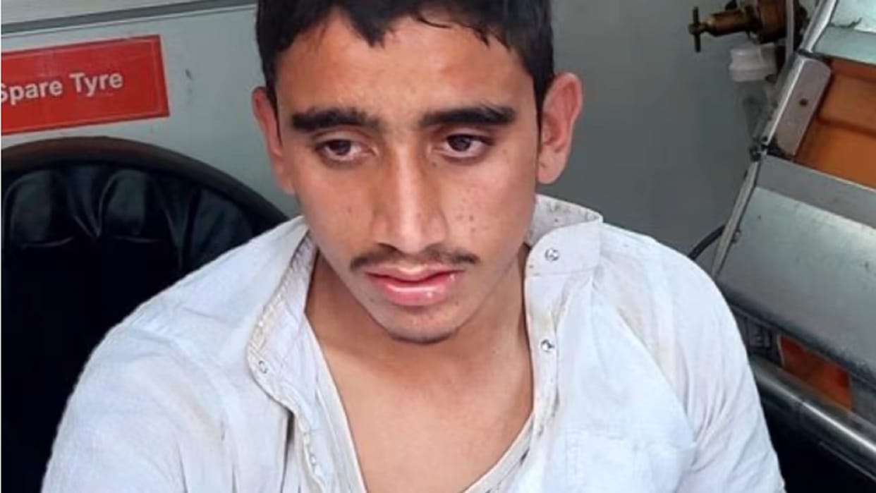 Found unconscious, the young man came out of the house to the madrasa
