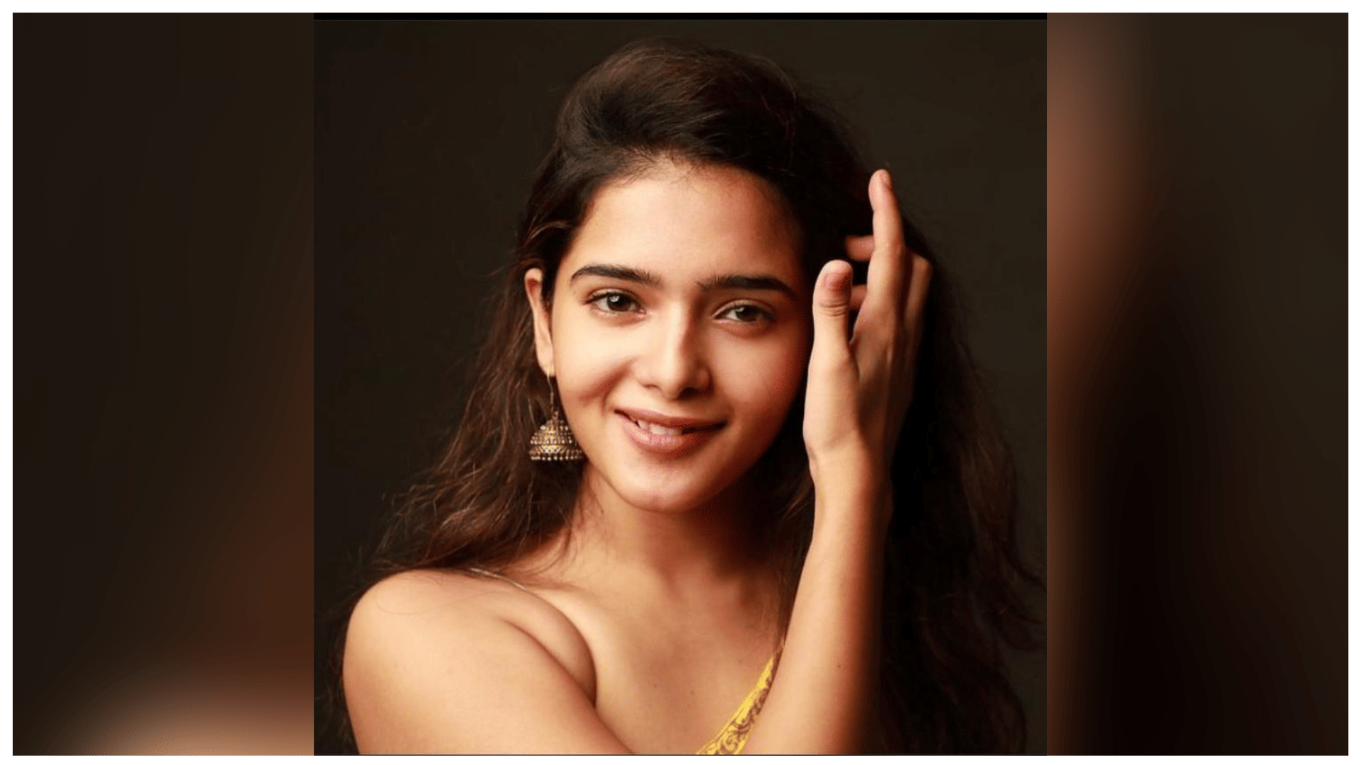 Siya Starrer and Shalini Pandey Sister Pooja Pandey Exclusive Interview Actress Talked About her Struggle