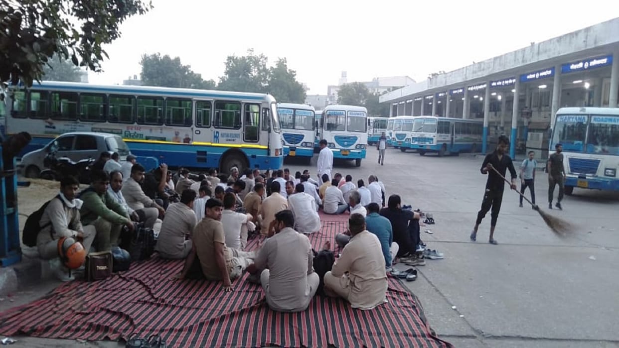 Driver killed in road rage: Roadways workers staged a protest at the gate