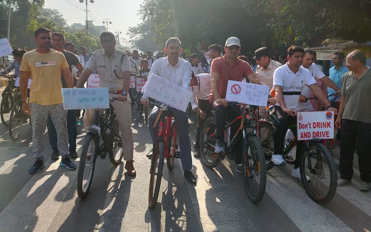 Cycle rally taken out to create awareness against cyber crimes