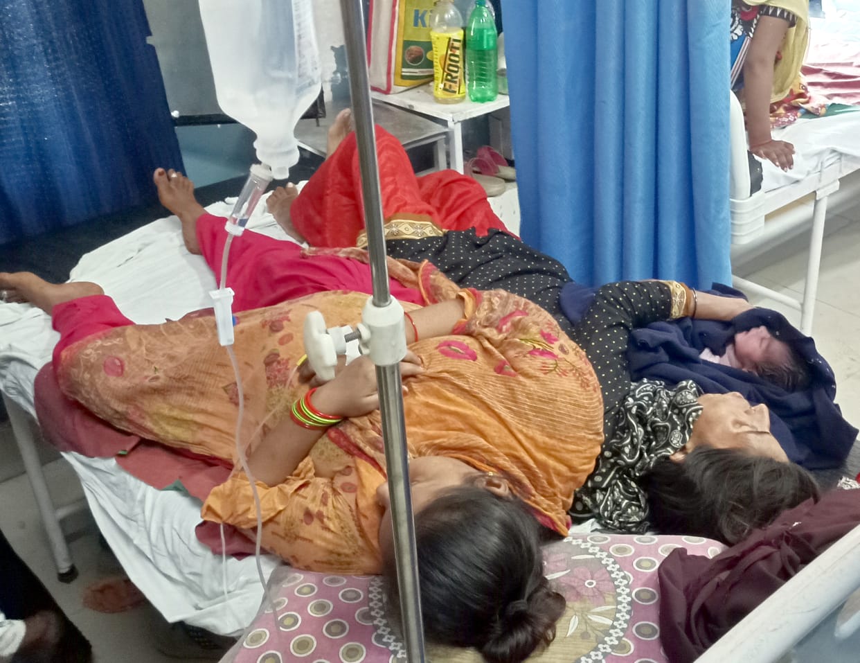 Two maternities on three feet wide bed, no space for newborn