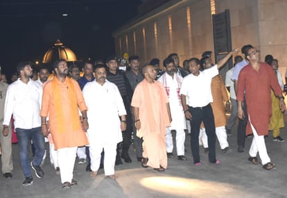 CM Yogis second day in Banaras today cm to release book modi 20 at Rudraksh Convention Center