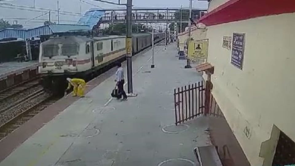 Railway traffic inspector saves woman from superfast train
