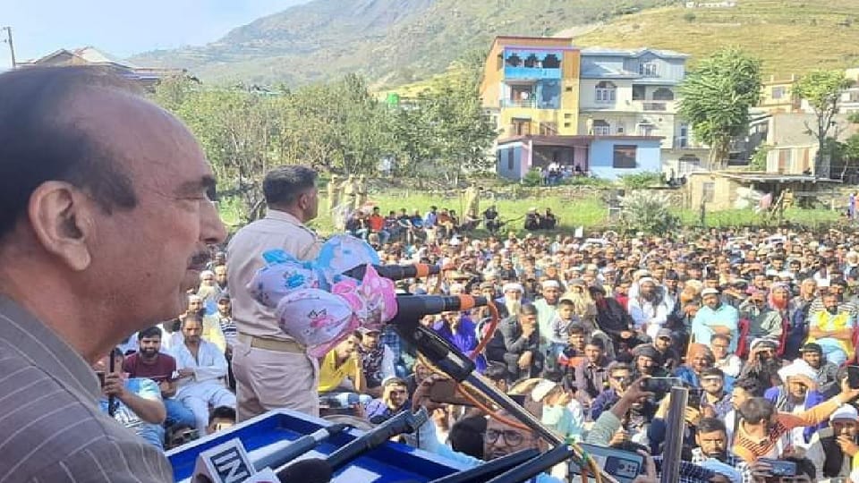 Public meeting of former Chief Minister Ghulam Nabi Azad in Kishtwar