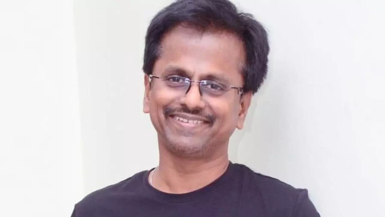 These South Film Directors also made Bollywood movies Before Vikram Vedha Director Pushkar Gayathri