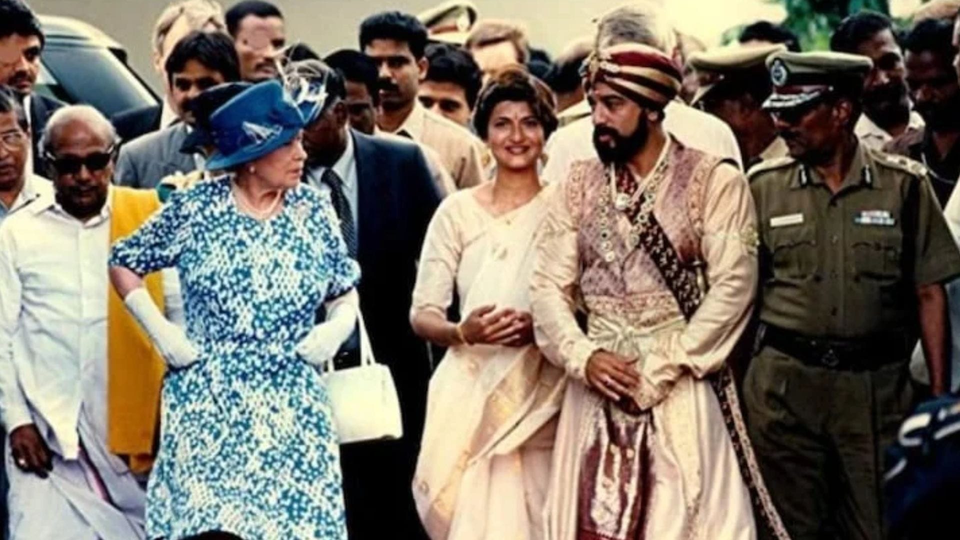 queen elizabeth death when she visited kamal haasan film set and why Big B could not go to buckingham palace