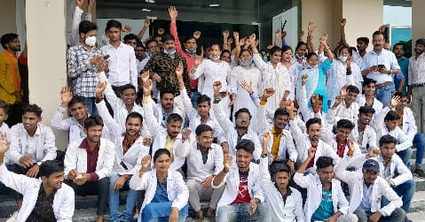 Health workers boycott work in Kheri