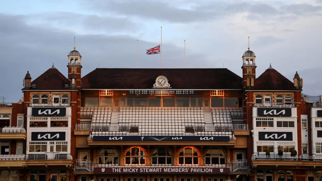 ENG vs SA 3rd Test 2022 Day 2 Suspended due Death of Queen Elizabeth II