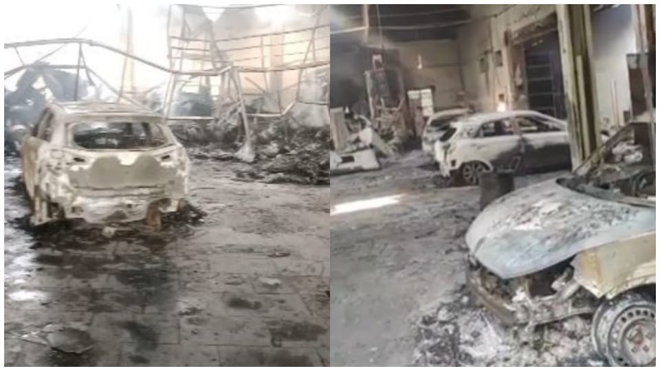 Fire Breaks Out In Hyundai Showroom 12 Luxury Cars Burned Down Jhunjhunu