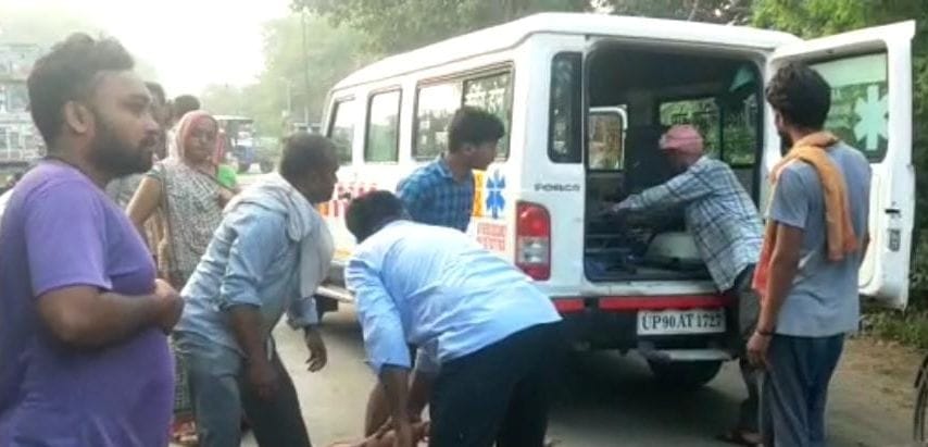 Banda: Helmet saved husband's life, wife came under truck