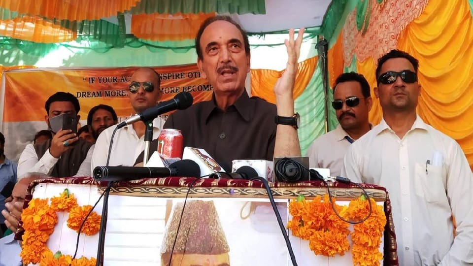 Ghulam Nabi Azad held a public meeting in Bhaderwah