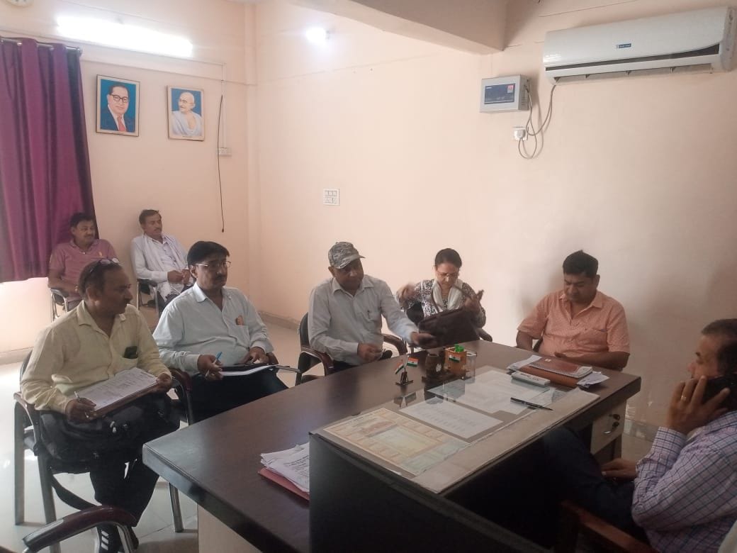 Hathras: SDM took stock of the preparations for infectious disease control