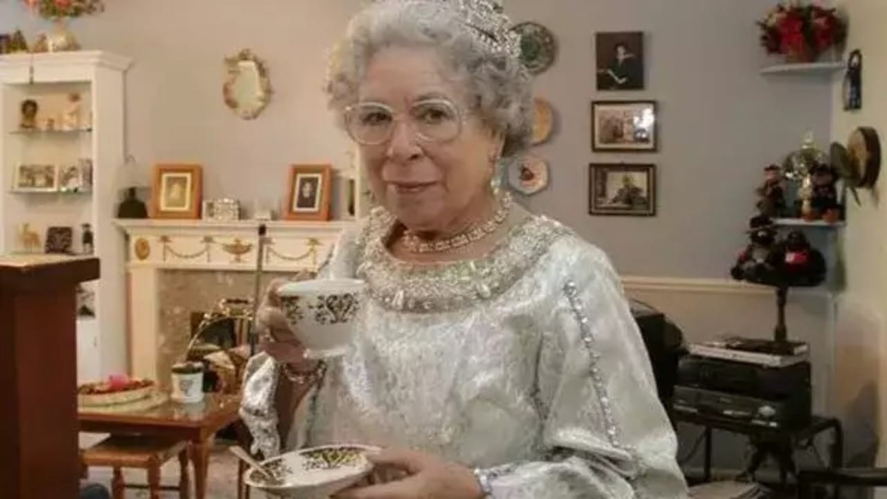 queen elizabeth ii death these five actress played character of queen elizabeth ii on screen