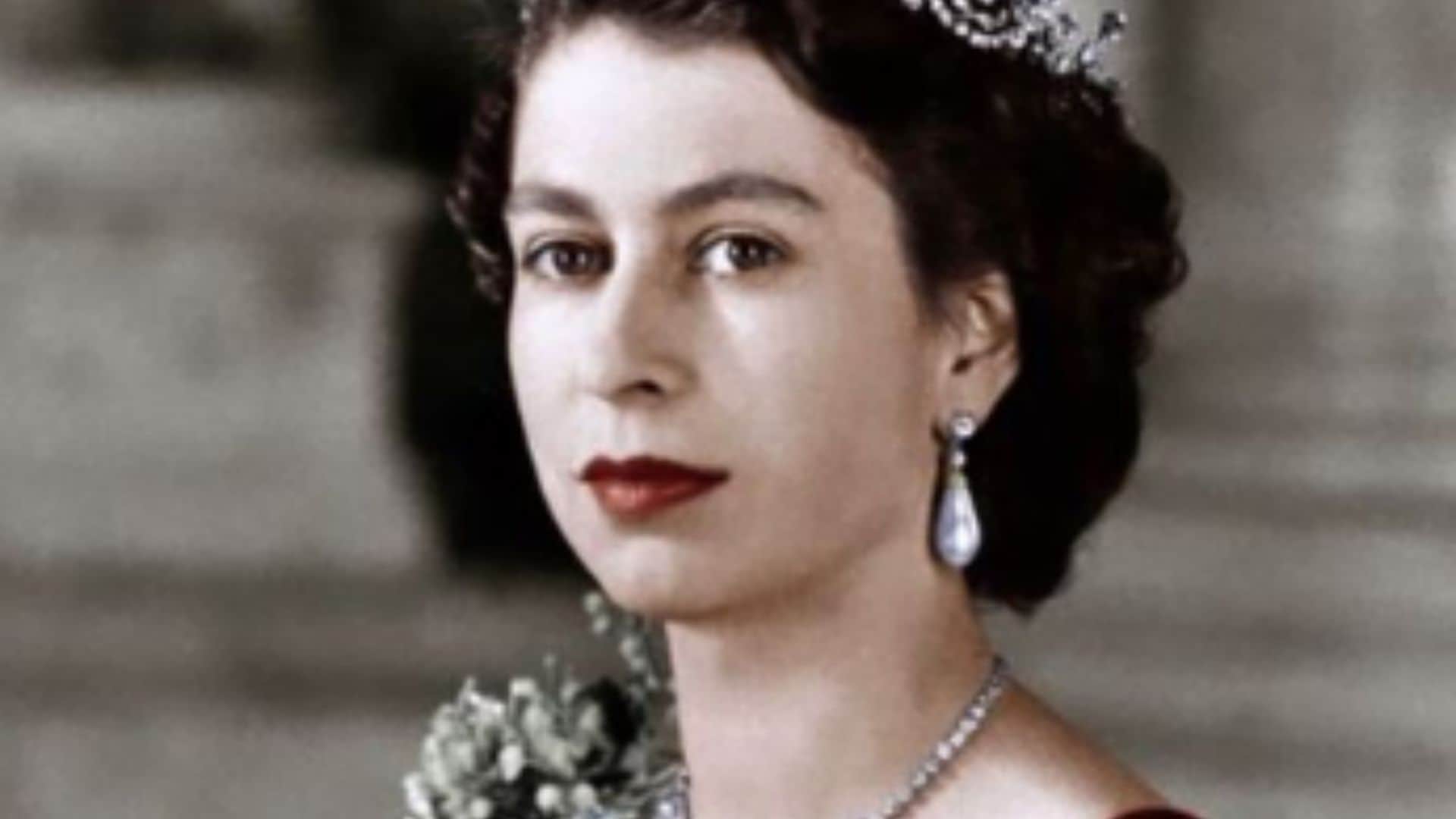 britain queen elizabeth passes away bollywood celebrities social media reaction