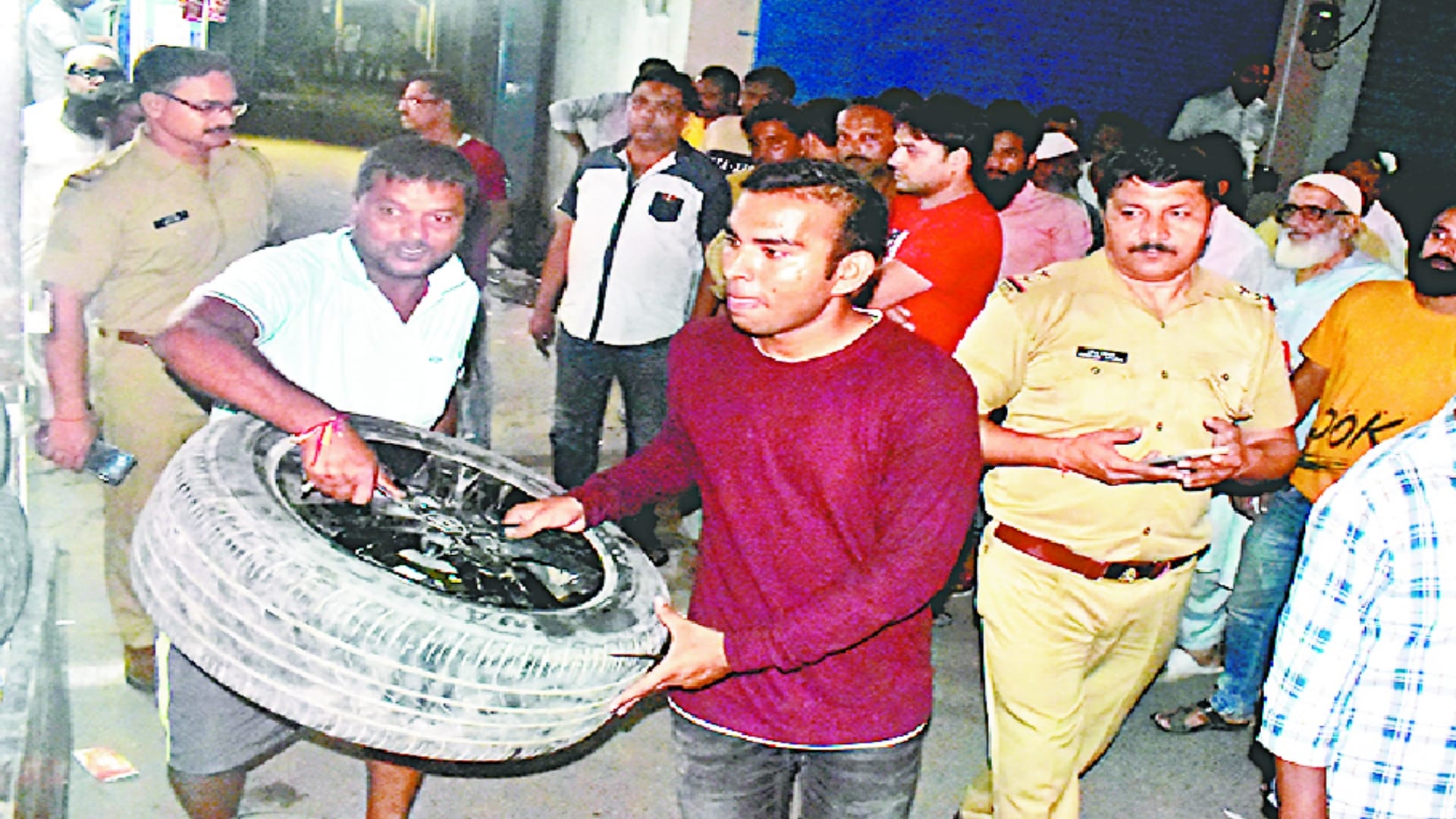 Many big case opened of Sotiganj by police officers in Meerut and see photos