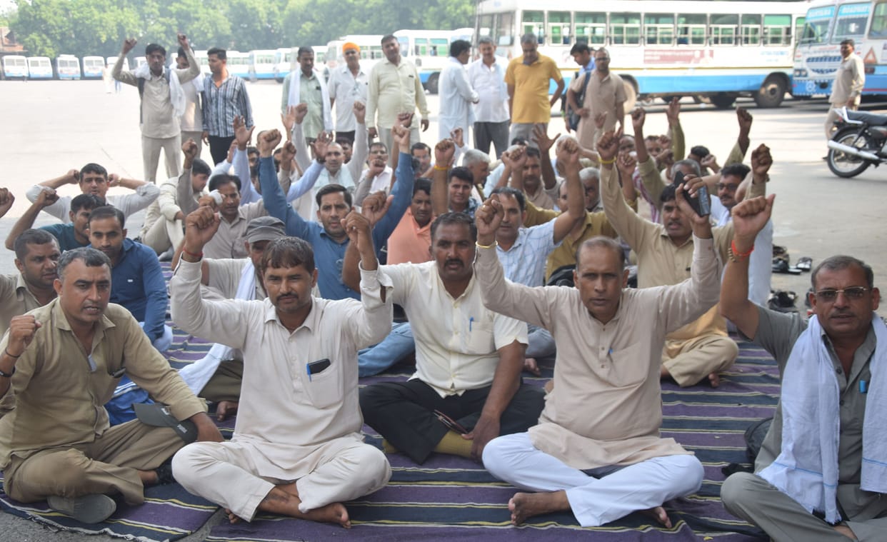 Chakka jam: Passengers remain upset, roadways lost lakhs