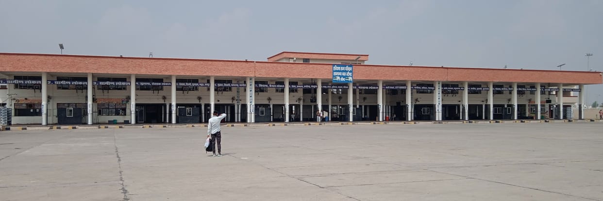 The wheels of 160 buses of the depot did not spin, roadways lost 13 lakhs