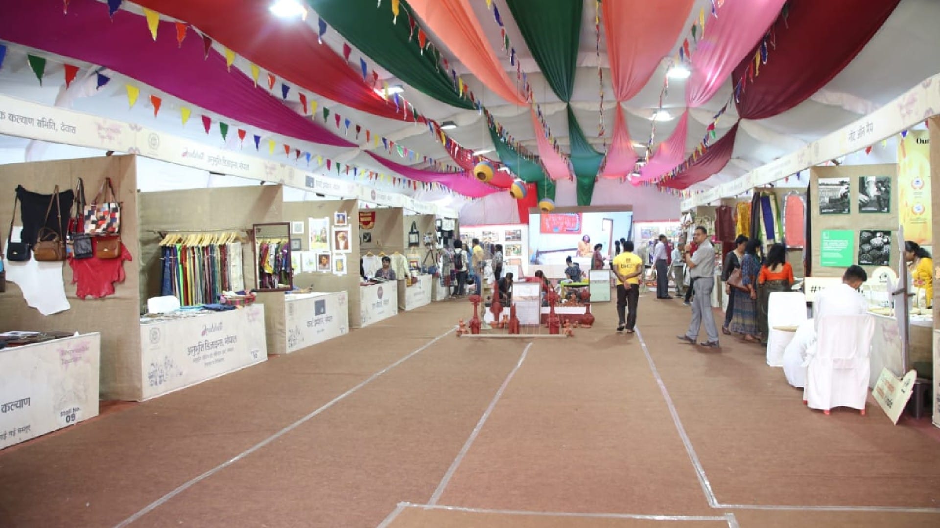Responsible tourism attracts Budni toys, stall in the handicraft market of Kushabhau Thackeray Hall