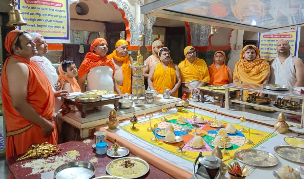 Shreeji's palanquin tour took out