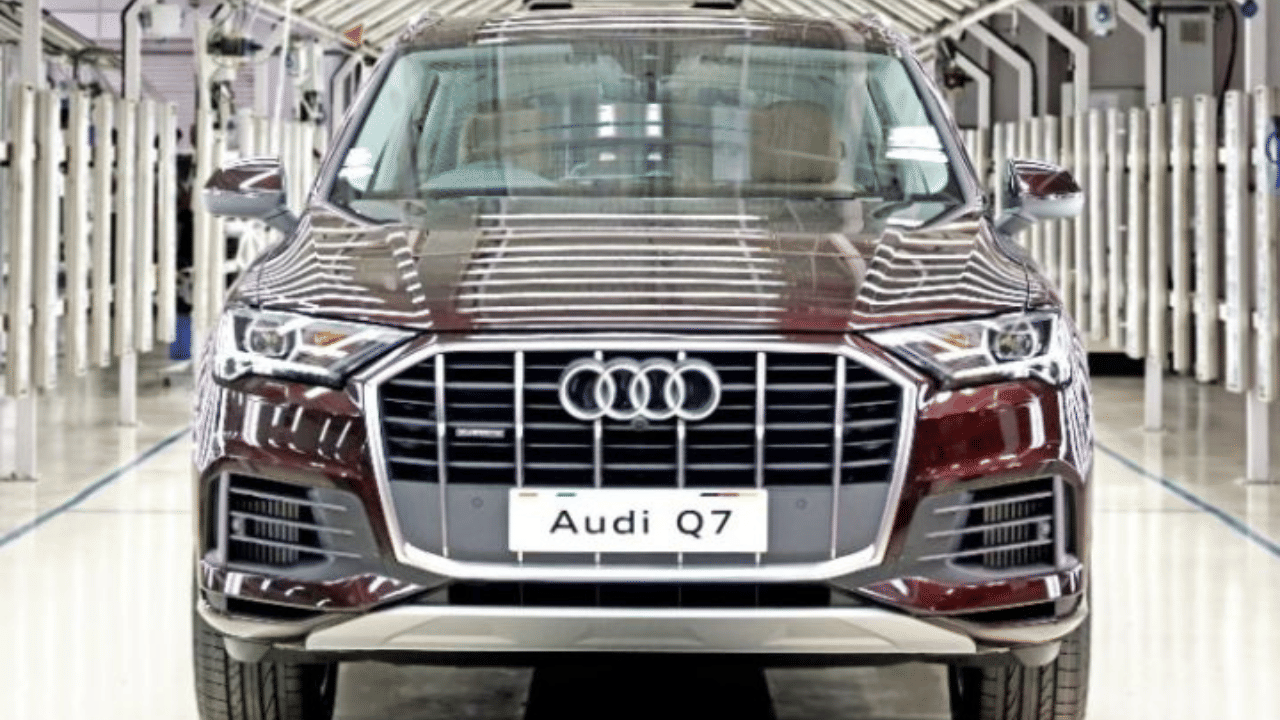 these five suv comes with powerful engine, volvo mercedes land rover bmw audi