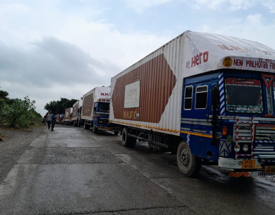 Traffic stalled for five hours on the track of Kotawali river