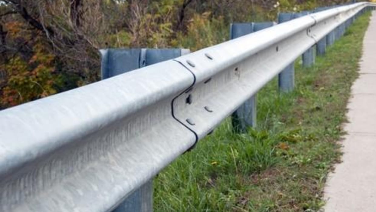 himachal news: crash barrier to avoid road accidents in himachal pradesh