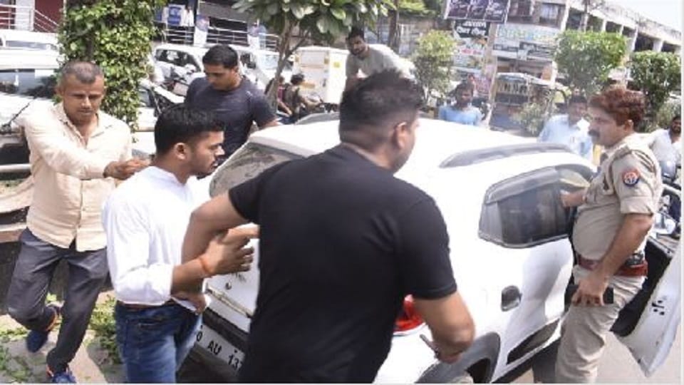 accused of rape opened fire on police in Firozabad