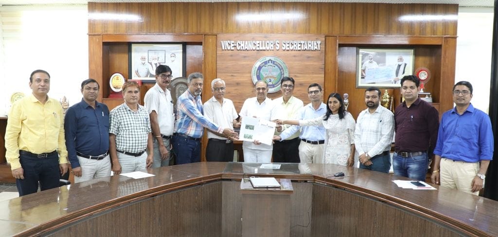 HAU develops two new varieties of oats