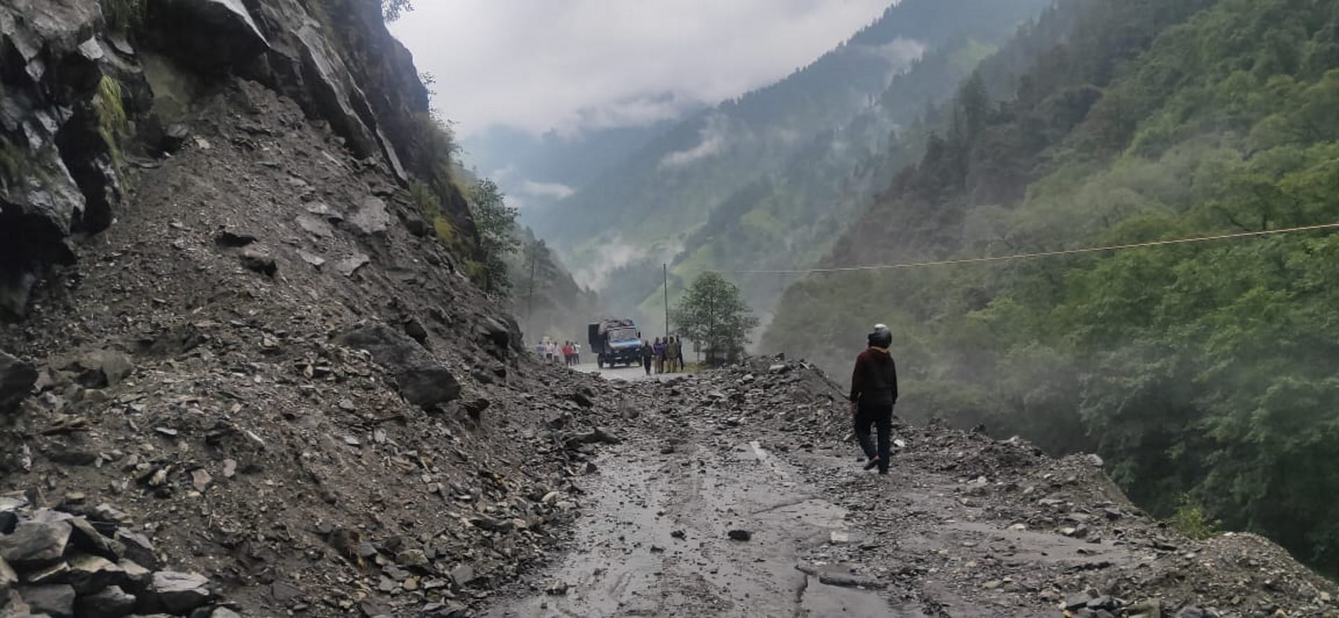 Uttarakhand weather Woman dies debris due to landslide Rudraprayag Highway heavy rain pithoragarh