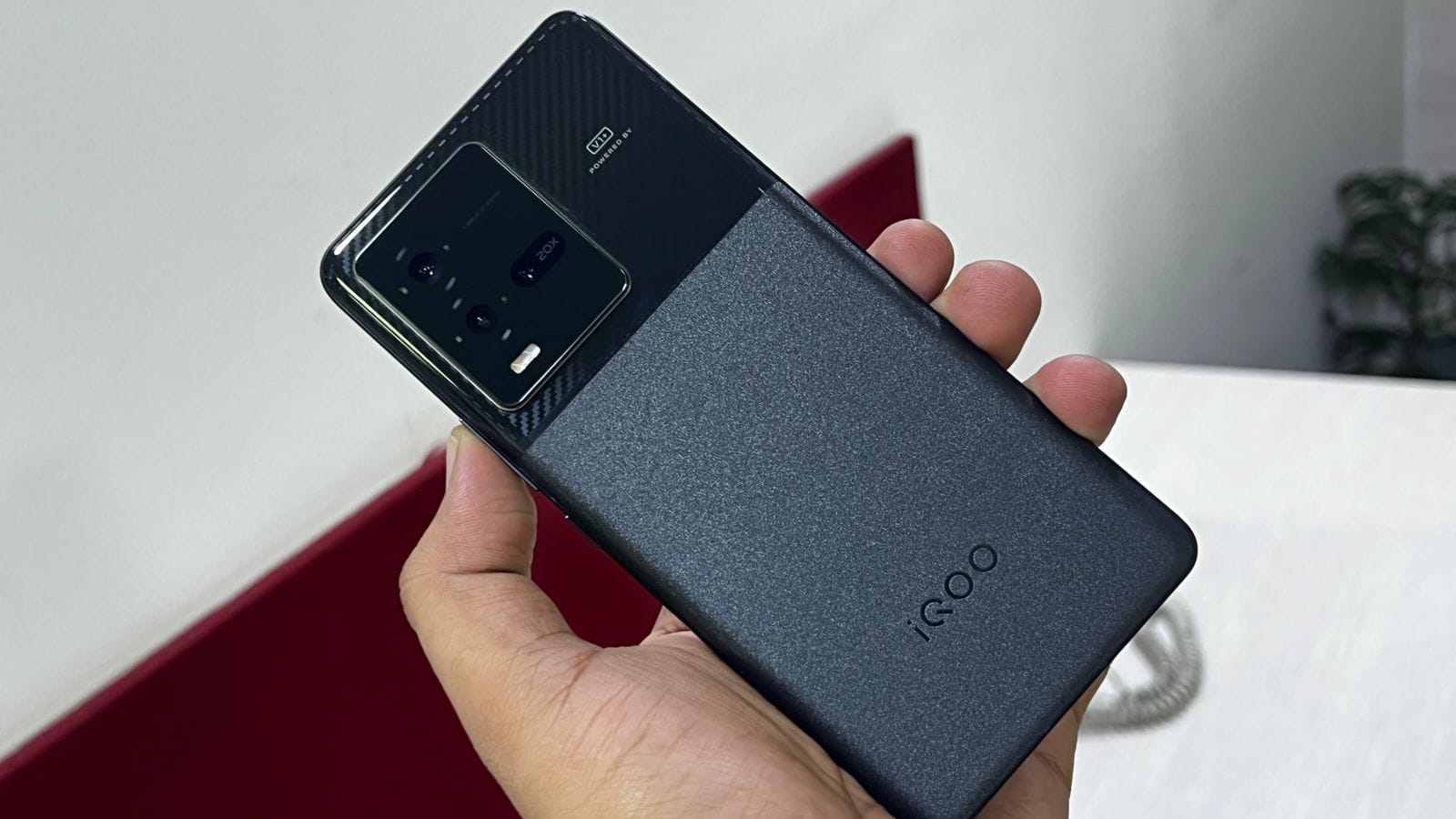 iQoo 9T 5G Review in Hindi price in India camera sample and more