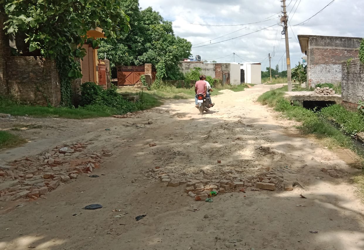 Road misery, heavy on ten thousand citizens