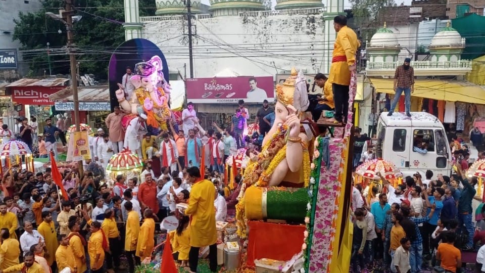 Chhindwara: Farewell to 'Bappa', atmosphere of gaiety everywhere in the city