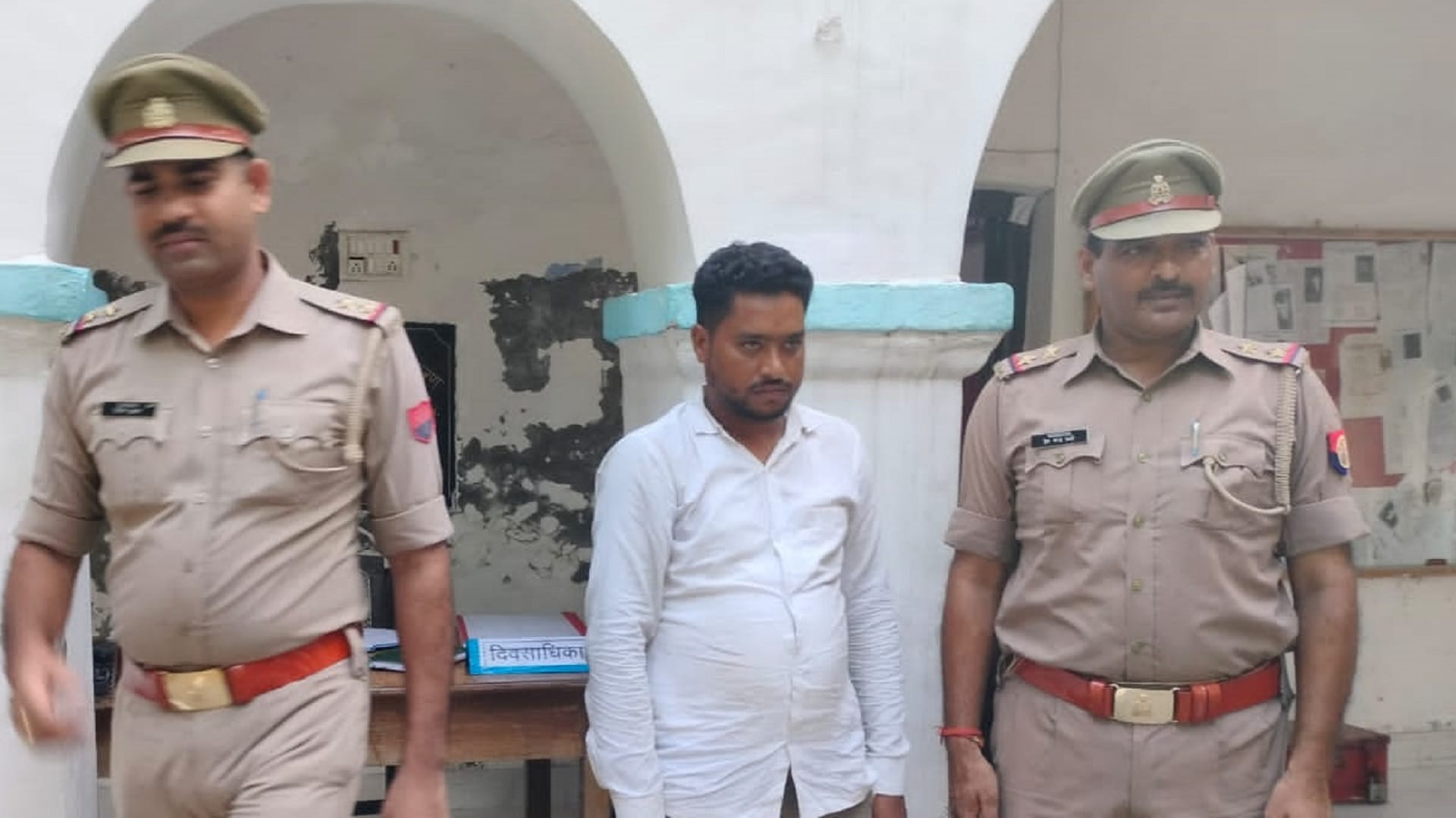 teacher arrested for molesting girl students in Thakurdwara of Moradabad