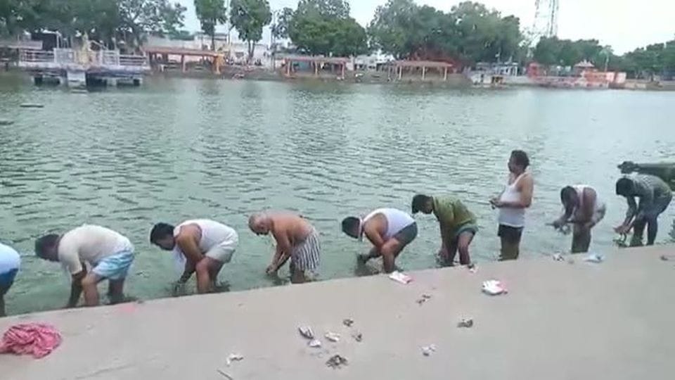 Pitru Paksha 2023 benefits of Shradha and pind daan during Pitru Paksha in hindi
