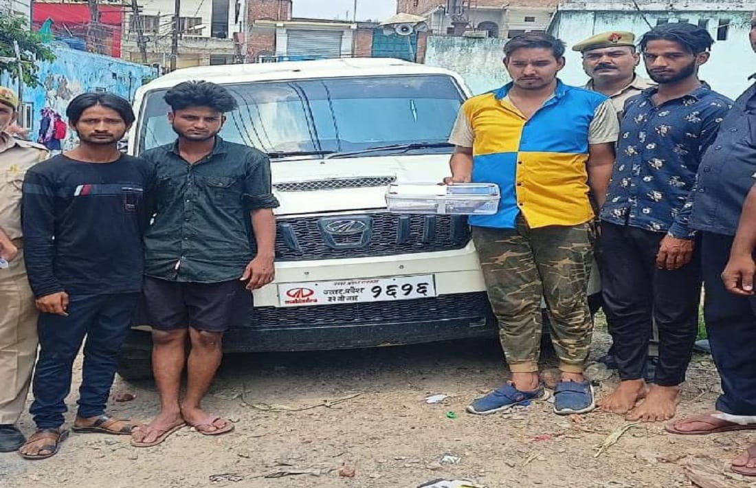 goat thief gang for member arrested in varanasi they used  stolen Scorpio with Uttar Pradesh government