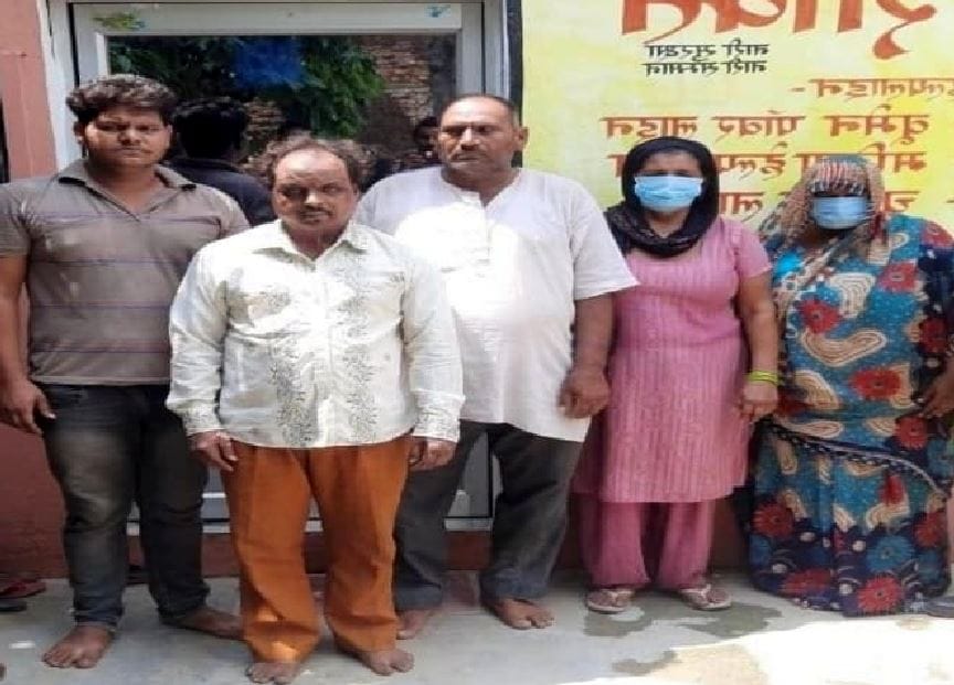 kidnapped girl sold to a resident of Rajasthan for RS 70 thousand five accused including woman arrested