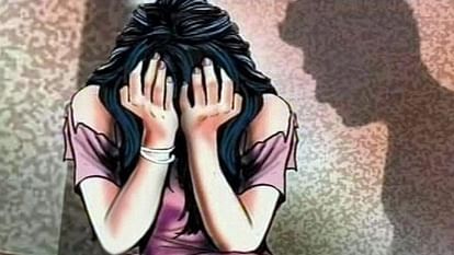 युवती से दुष्कर्म