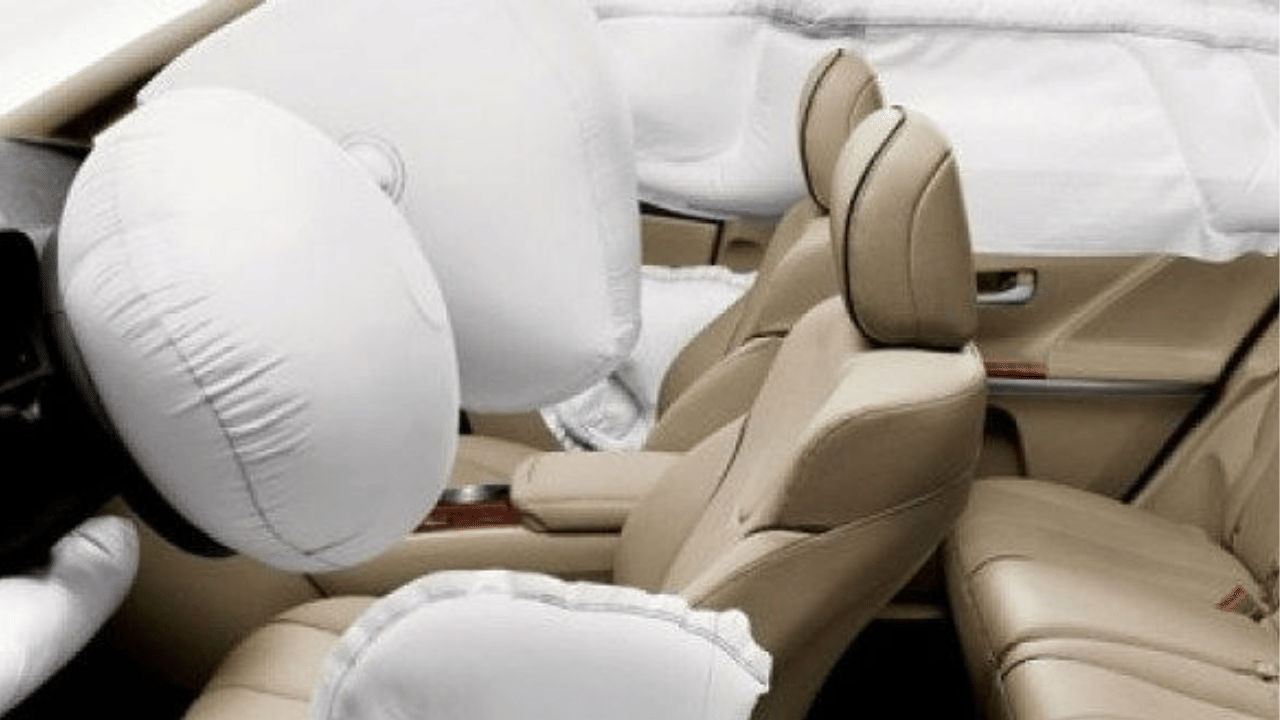 What is the relationship between seat belt and airbag in cars SUV, both are necessary to save lives