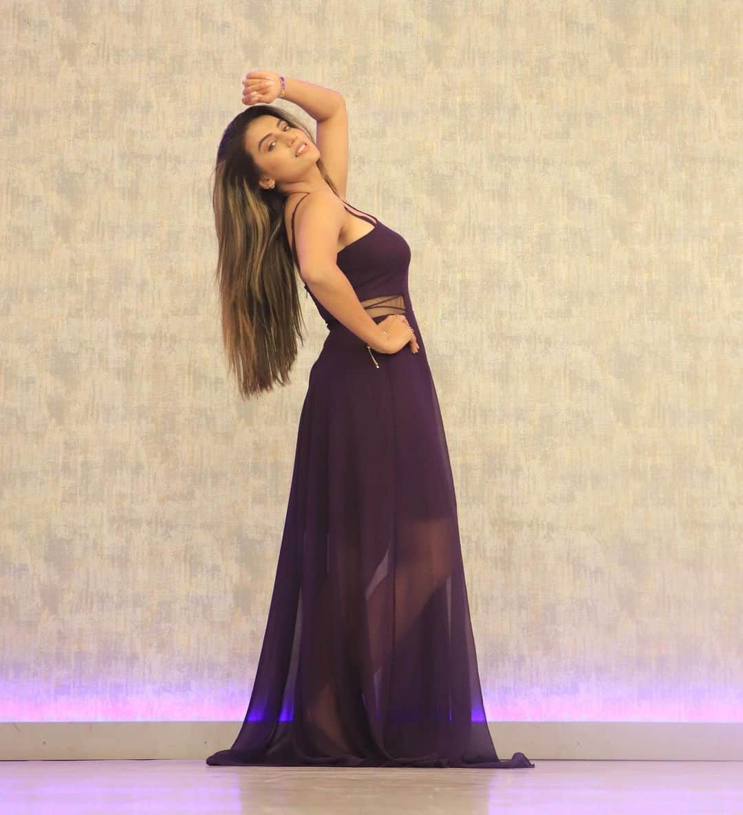 bhojpuri actress akshara singh completes 4.9 million followers in instagram shared thank you post for fans