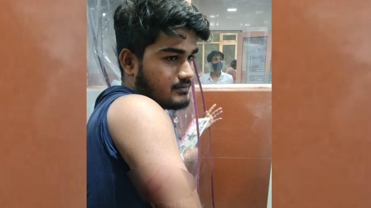 dogs attack on a man in Gomati nagar Lucknow.