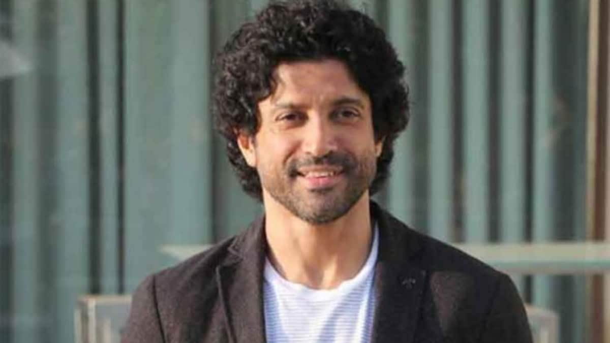 Farhan Akhtar Auto ride with his bicycle actor shared a photo on instagram