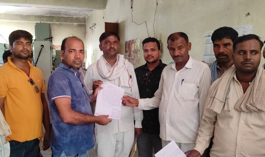 Hardoi, Memorandum submitted by demonstrating at Palia power substation