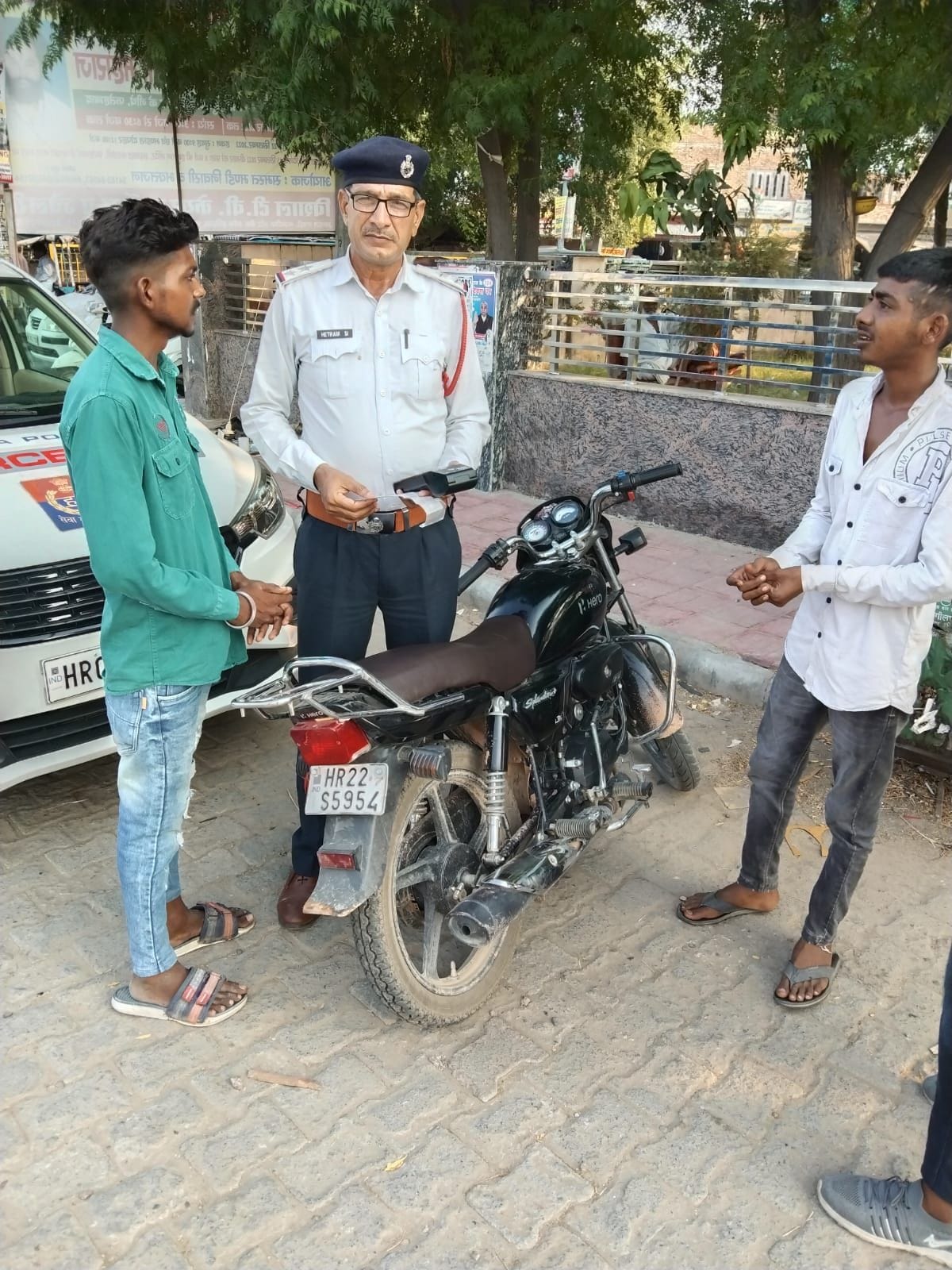 Traffic rules are broken on the roads, 31500 challans in eight months