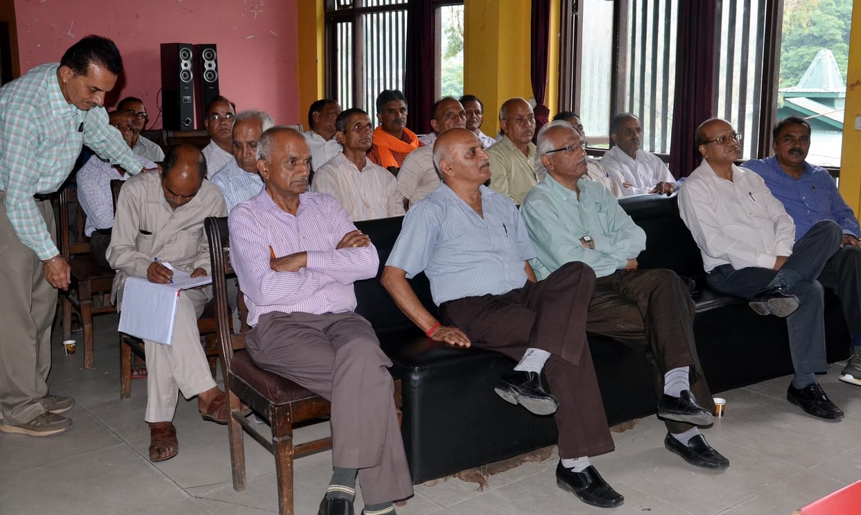 Corporate sector retired employees angry with BJP government will resign from the party