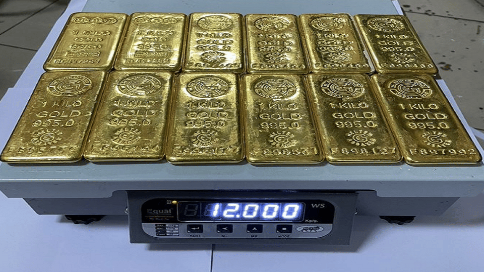 Mumbai Airport: Customs Officers seized gold from a specially designed belt worn by a Sudanese passenger