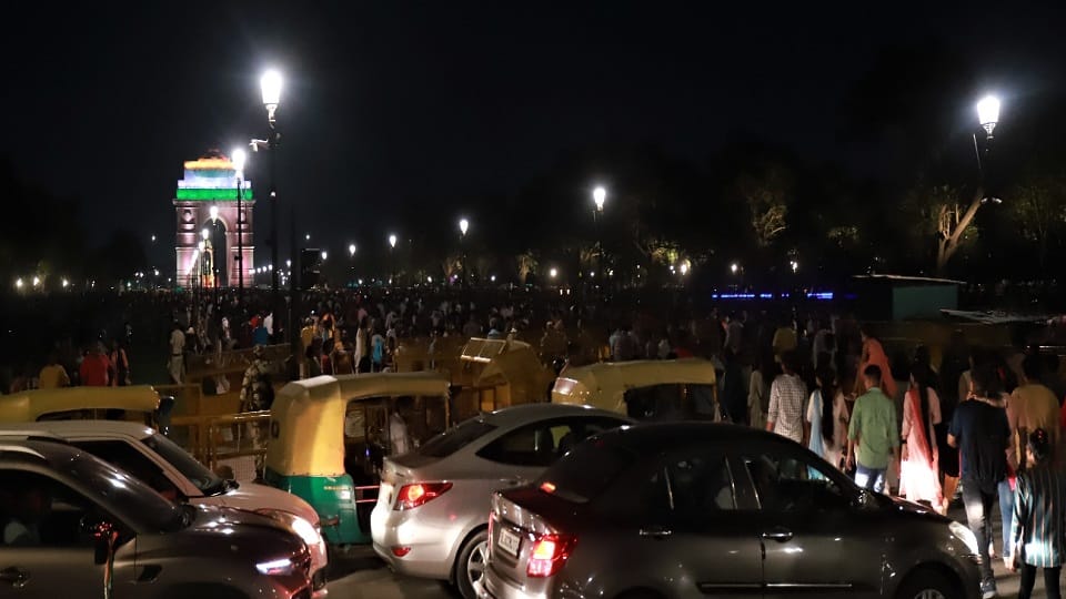 People gathered on the kartavya path on Sunday enjoyed the lighting and outing