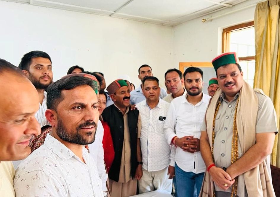 Supporters reached Kullu from Pangi-Bharmaur to seek ticket for Thakur Singh Bharmauri