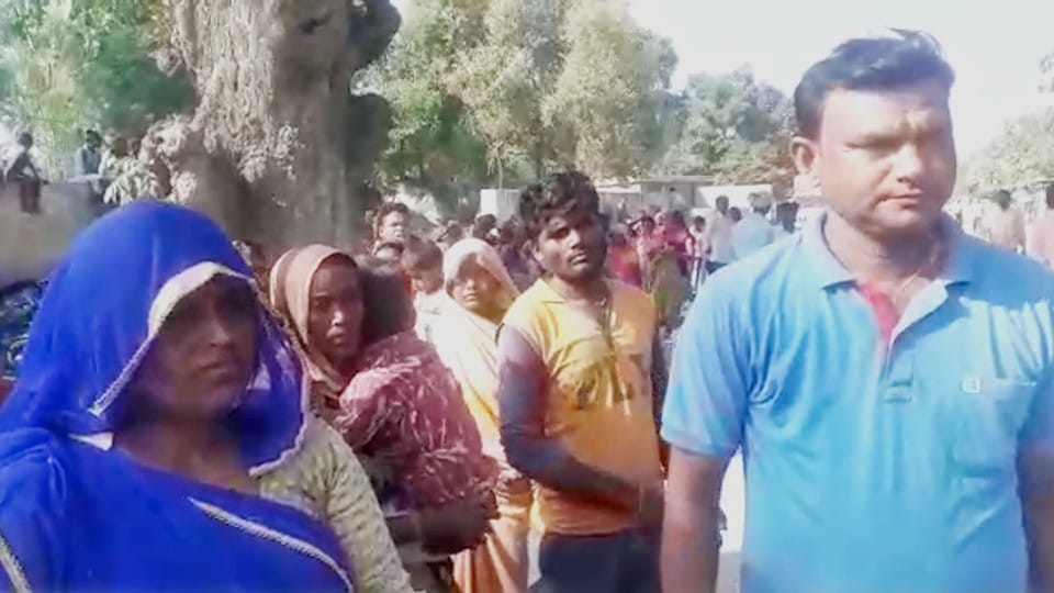 Katni: Rape of three-year-old girl, accused absconding from police custody, angry people jammed