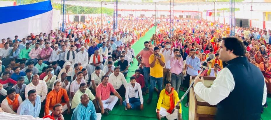 24-carat lion blood in my veins, will not allow orgy: Varun